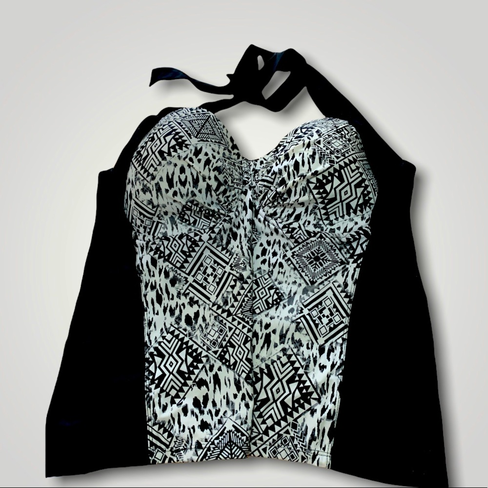 Collections by Catalina 16W swimsuit halter top